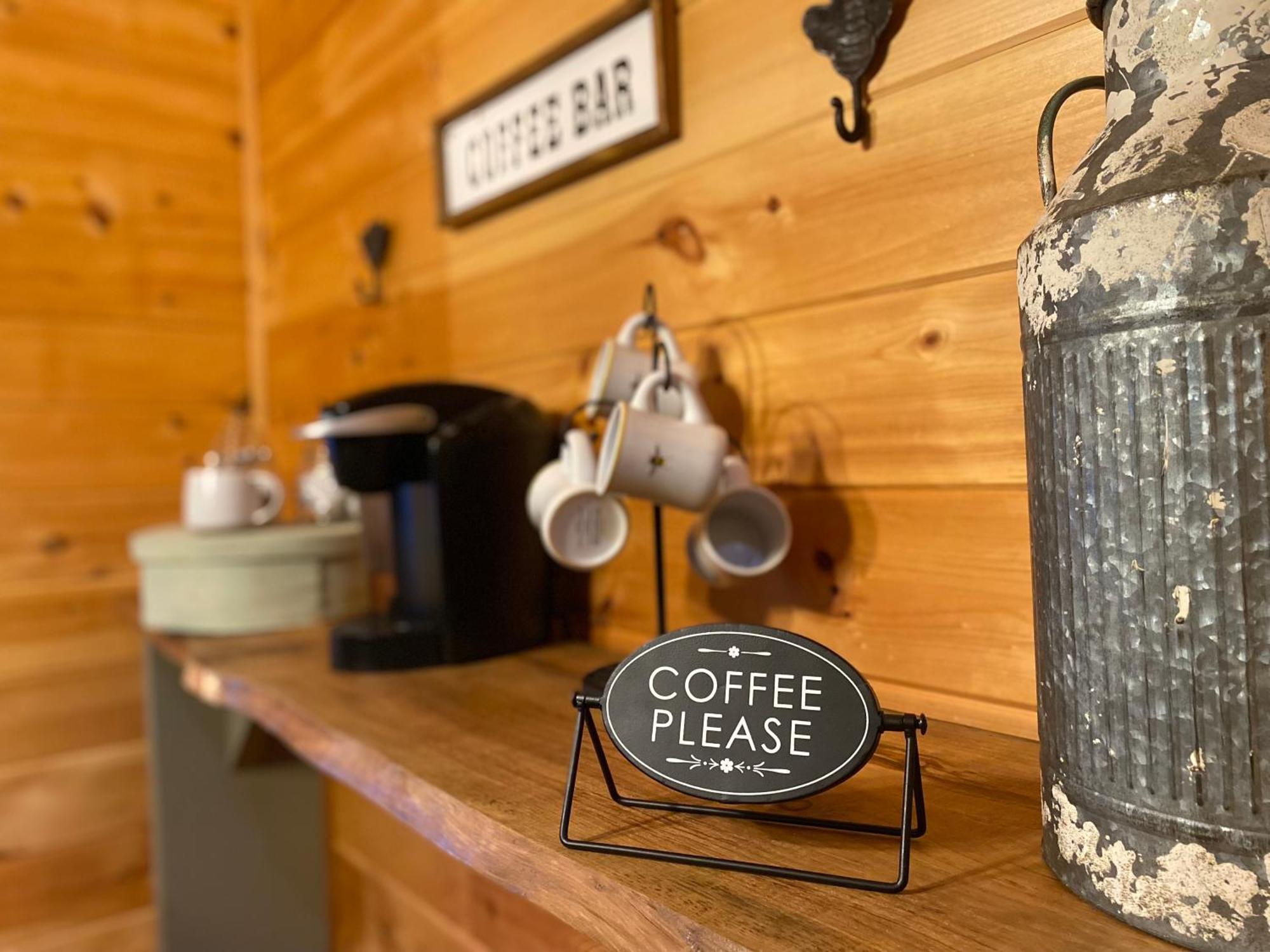 فيلا The Cozy Lazy Laurel With Year-Round Mountain Views, Hot Tub, Fire Pit Cherry Log المظهر الخارجي الصورة