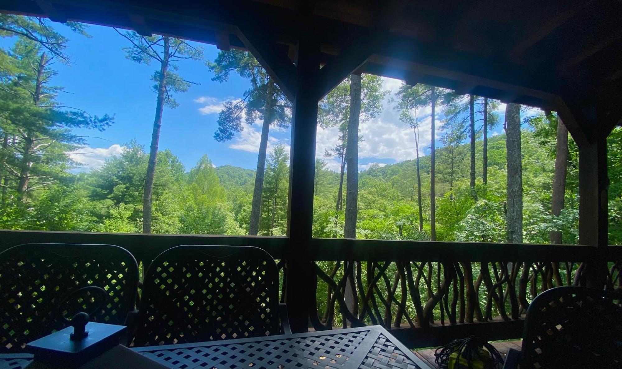 فيلا The Cozy Lazy Laurel With Year-Round Mountain Views, Hot Tub, Fire Pit Cherry Log المظهر الخارجي الصورة